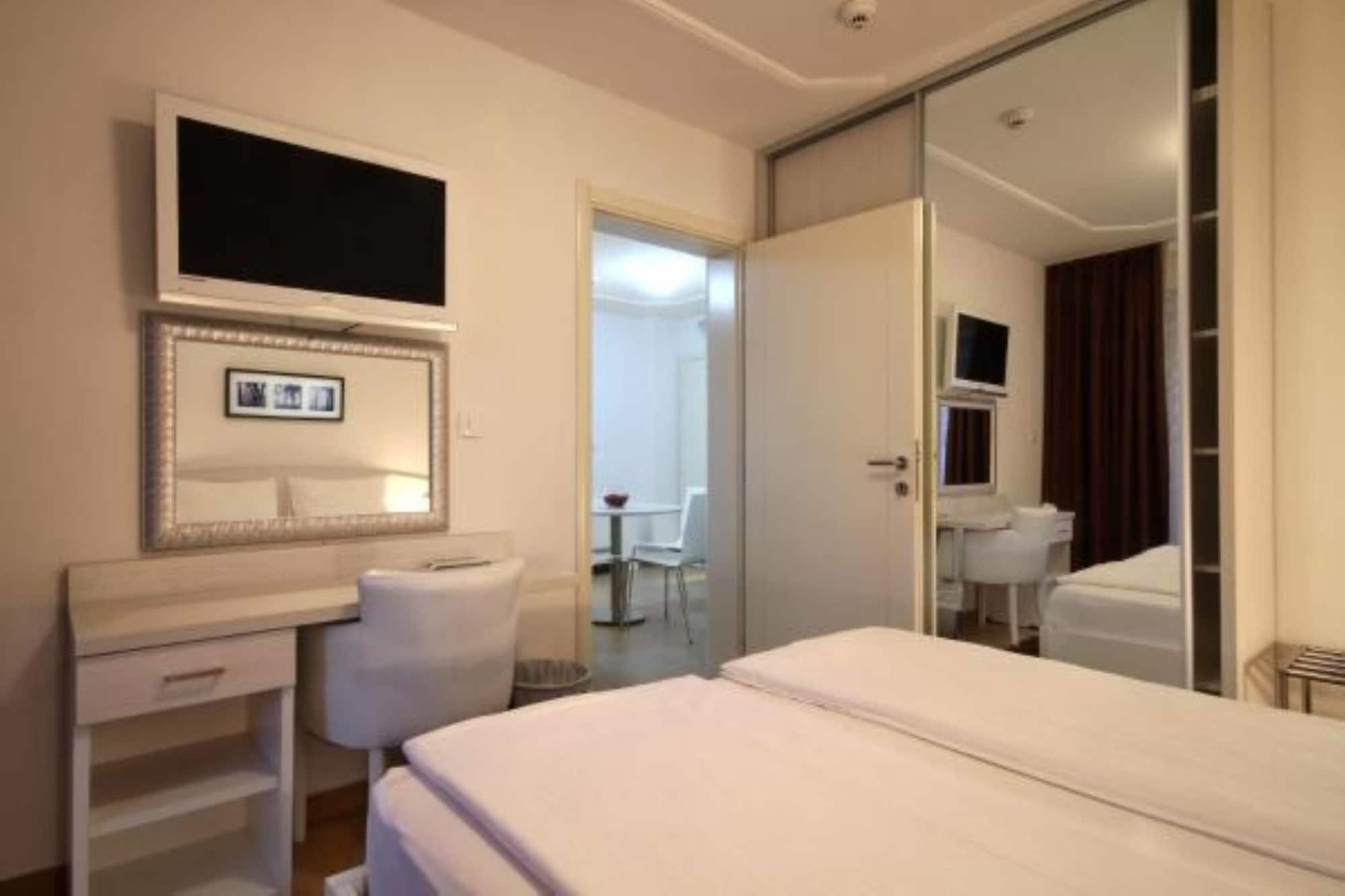 Hotel Aruba Budva Eksteriør billede